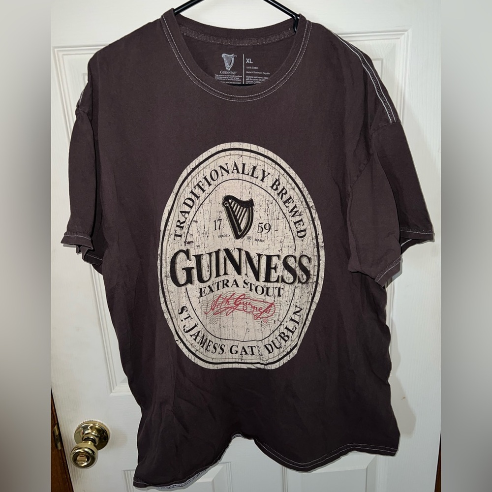 Guinness brown t-shirt XL